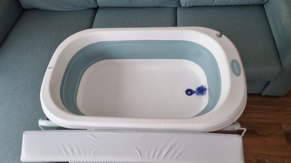 Сгъваеми вана и повивалник 2 в 1