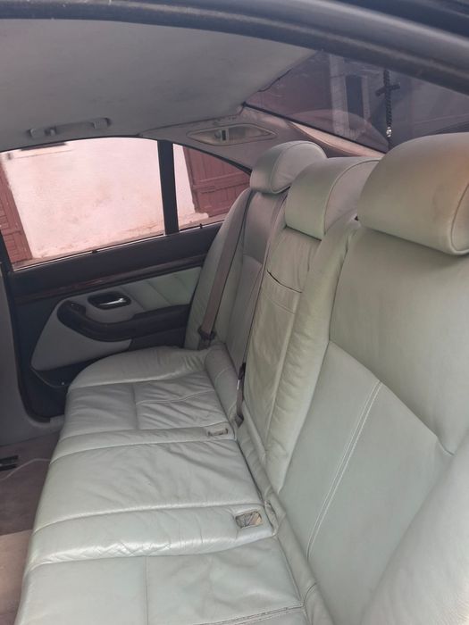 Vând BMW 530 e39