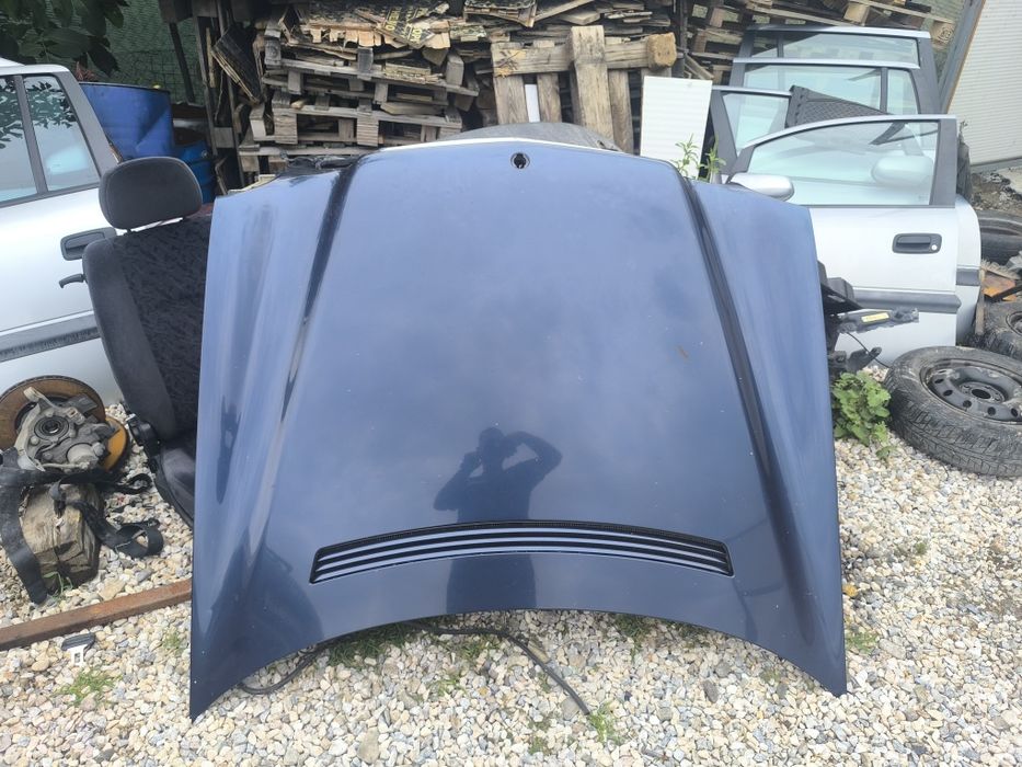 Преден капак W210