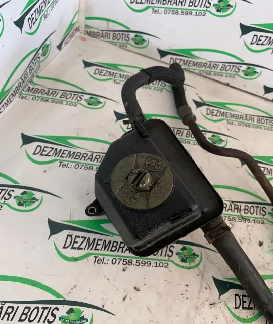 Buson vas lichid frana Volkswagen VW Golf 2002 1.4 MT (75 hp)