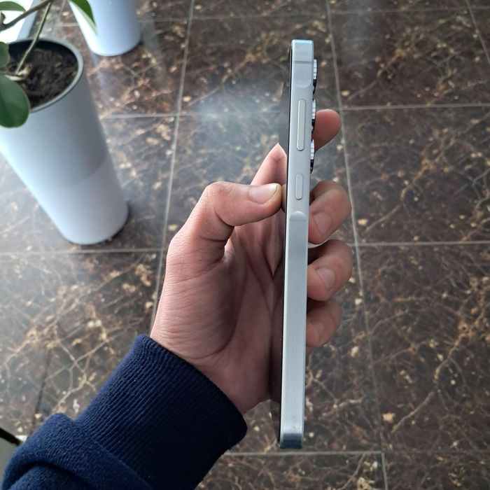 A55 5G  srochno sotiladi