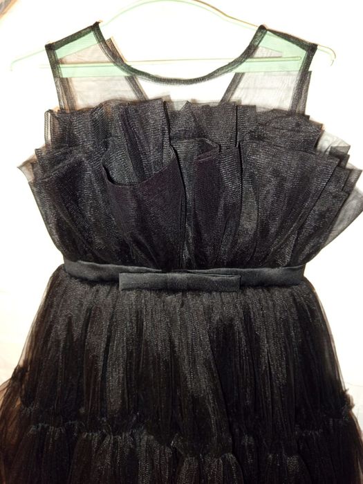 Продам шикарное платье на девочку