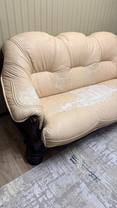 Продам диван и два кресла  80000