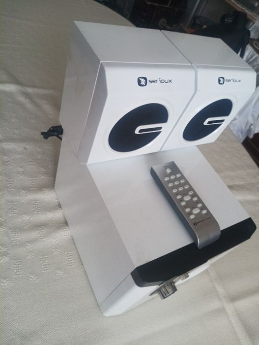 Sistem audio 2.1 cu usb si telecomanda