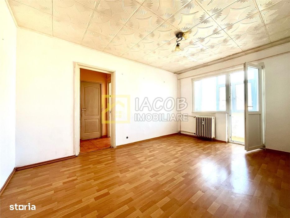 Apartament 3 camere, str. Milcov, Bacau