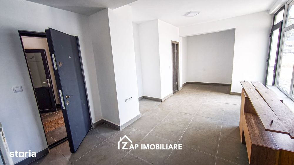 Spatiu Comercial / Birou - Stradal -  Suprafete 20 mp - 90 mp