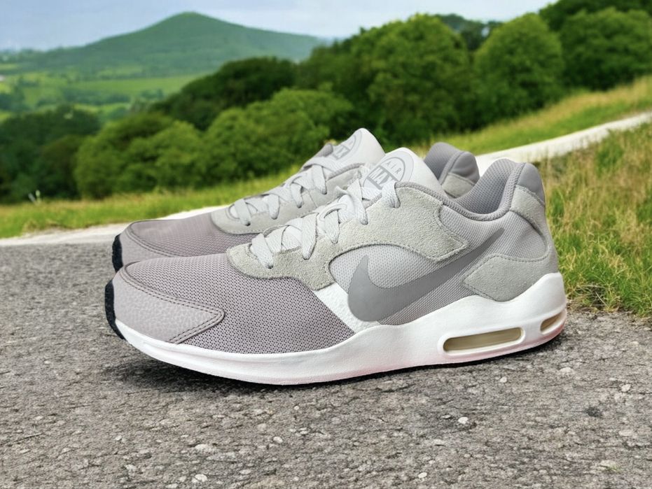 Nike Air Max Guile ( 42.5) 27.5см..Маратонки