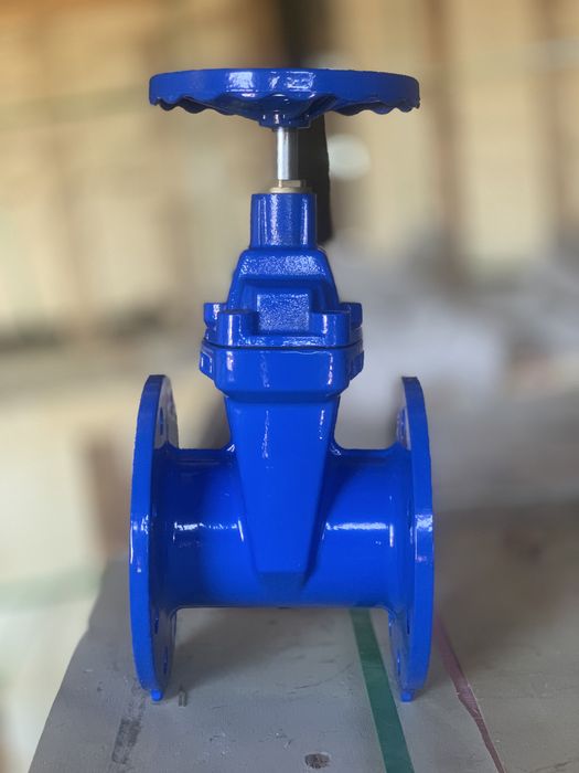 Задвижка чугунная ДУ100 500 РУ16  ОПТОМ Zadvishka chugunnaya dn100