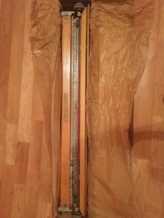 Вязальные и швейные  машины