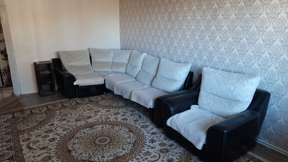 Продам квартиру .