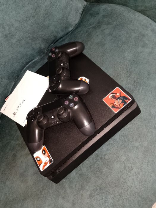 Плестейшен 4 1тв слим