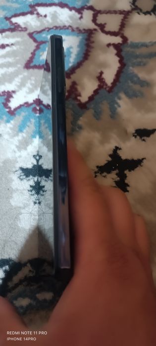 Infinix HOT 40i    holati yangi pul kerak shunga sotomiz