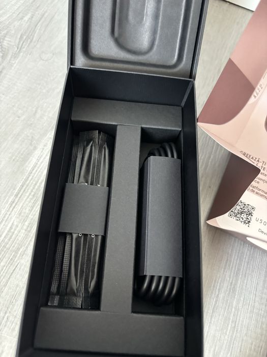 Dispozitiv încălzire Ploom Aura – Nou, sigilat, culoare Rose Gold