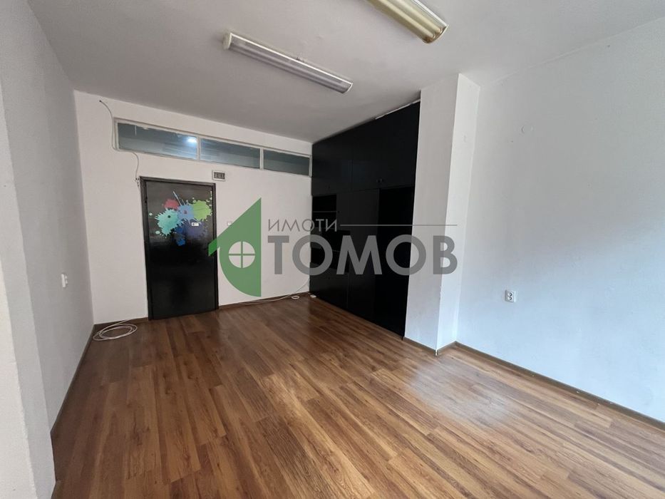Продава се Офис в Шумен, Център - 30 кв.м за 1300 €/кв.м - Снимка #2