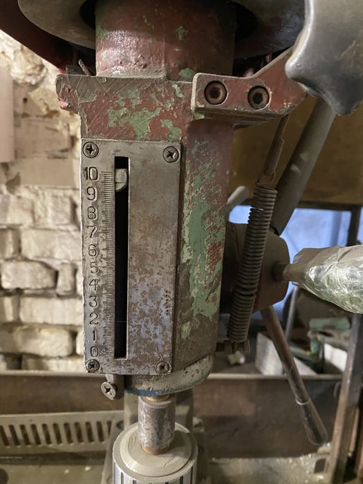 Настольно-сверлильный станок 2М112 (СССР)