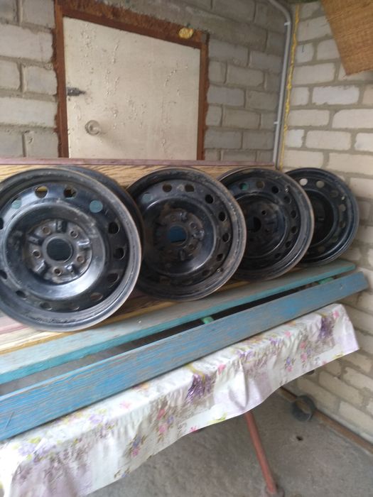 Продам диски Toyota, Audi