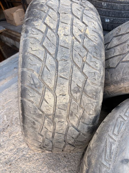 Продам резину от Лексус 470