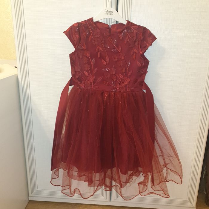 Платье нарядное девочке