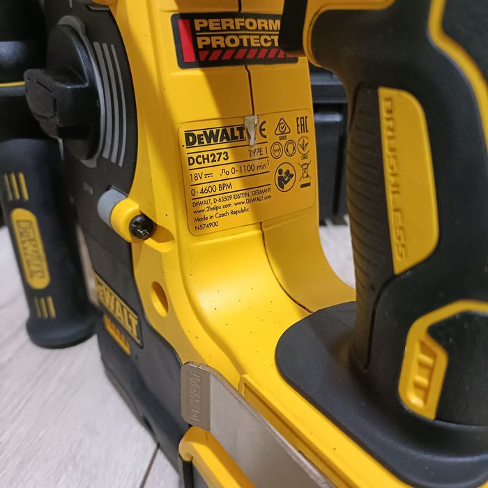 Rotopercutor SDS Plus DeWalt DCH273
