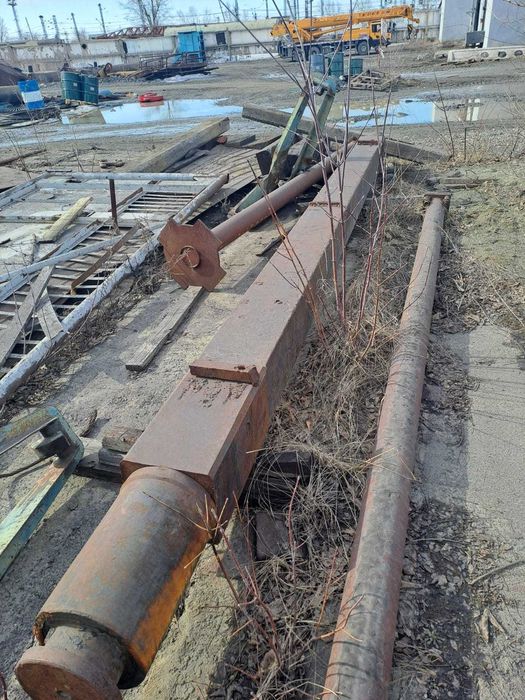 запасные части к экскаваору б/у