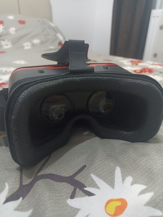 2 perechi ochelari VR