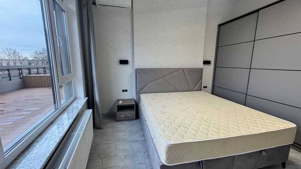 Дава се под наем Тристаен апартамент в София, Витоша - 110 кв.м за 475 € - Снимка #1