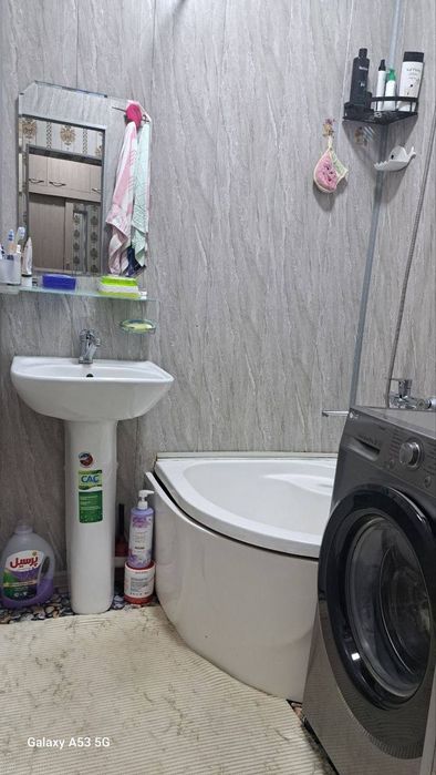 Срочно придётся 3/5/9  квартира ТТЗ-2 мебил и техникой 65000