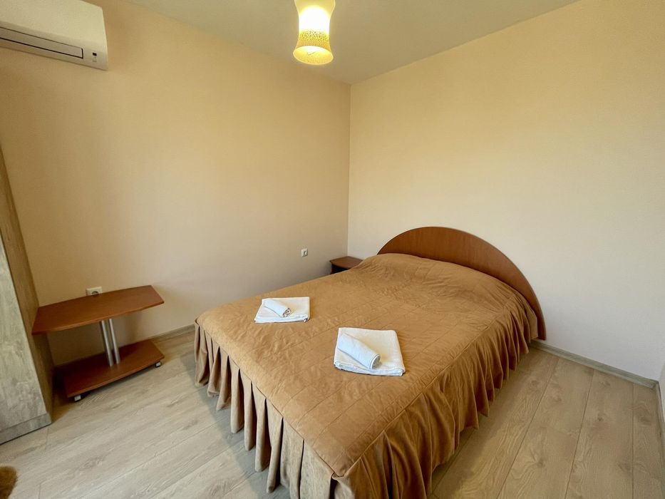 Двуетажна къща, под наем, м-т Ален мак