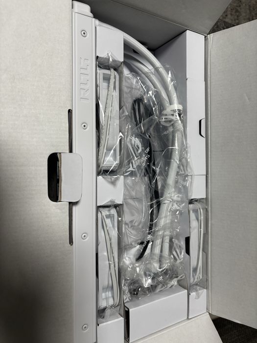 Vand cooler pe lichid asus rog strix