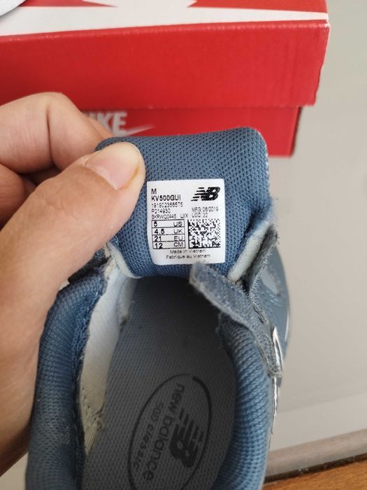 Маратонки New Balance, размер 21