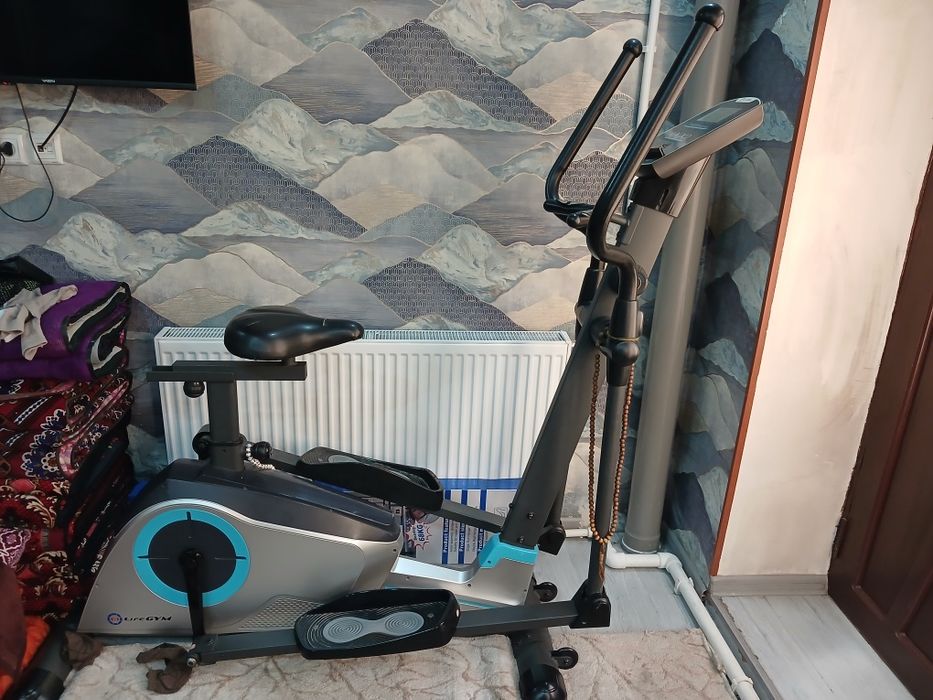 Велотренажёр сотилади