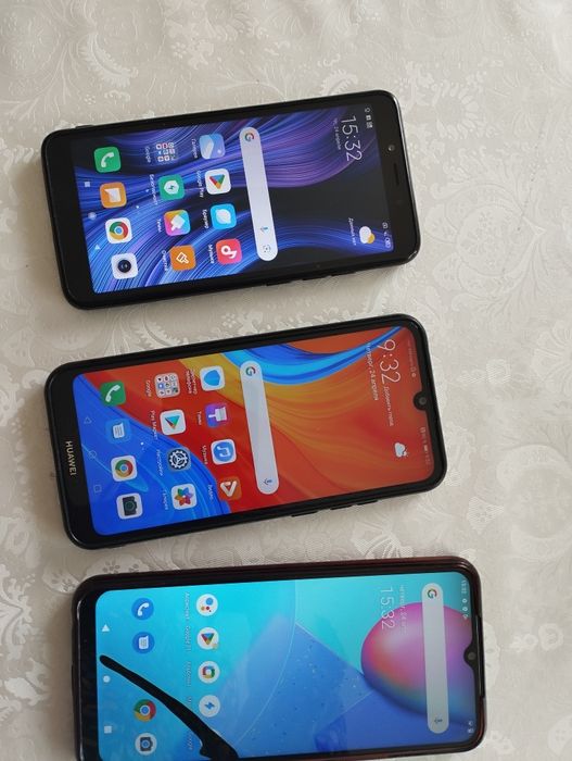 Продам три телефона в хорошем состоянии