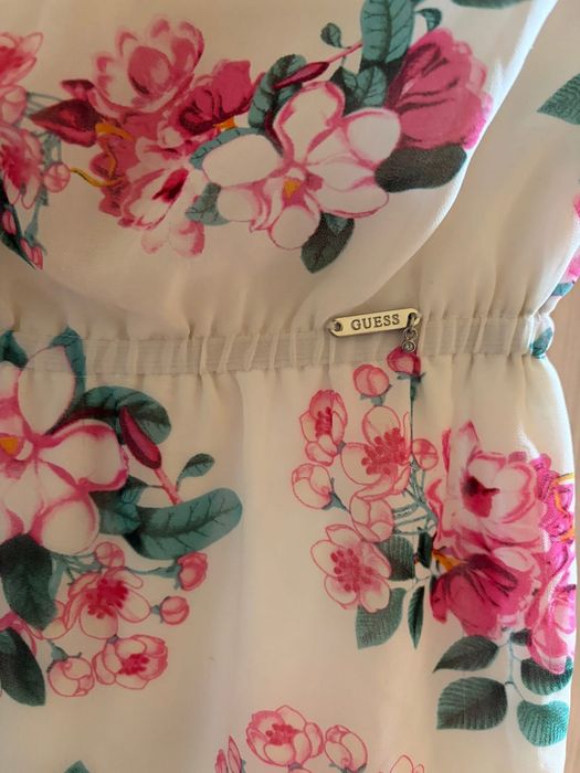 Дамска рокля на Guess