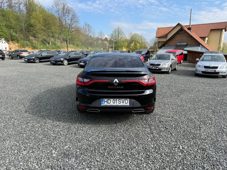 RENAULT Megane 2023 — imagine 3