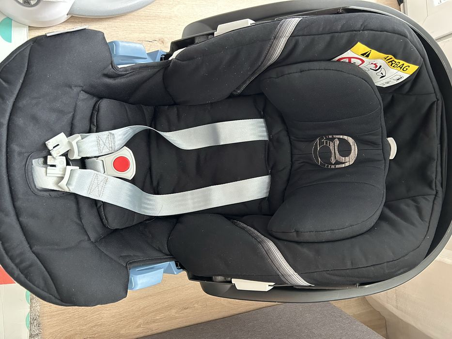 Столче за кола Cybex Aton