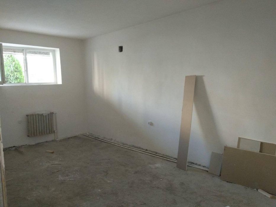 Продажется нежилое подвальное помещение, 305 кв.м.
