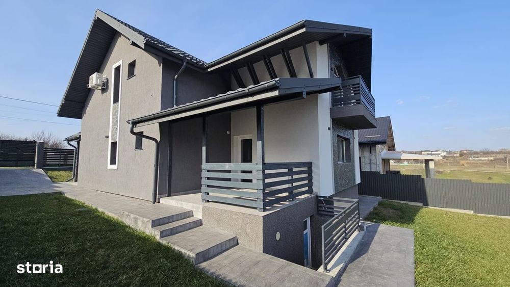 Casă modernă P+M cu vedere spectaculoasă lac Ciurbești