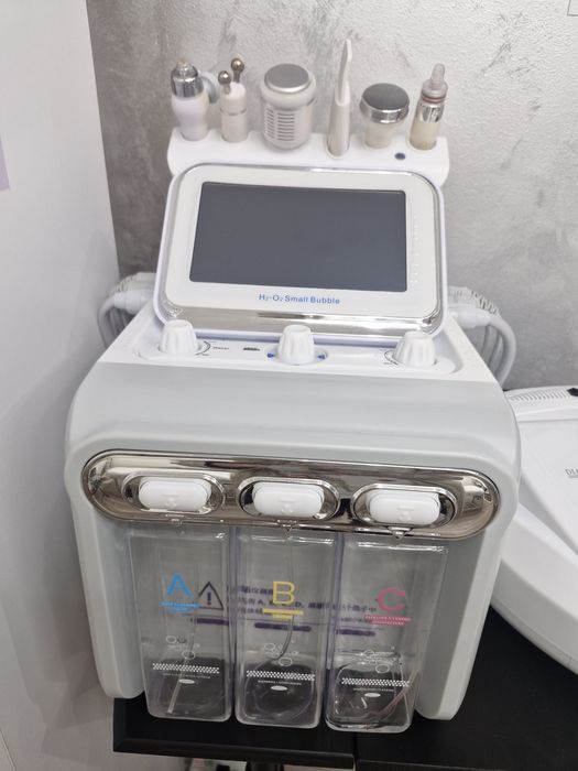 Vand combina cosmetica