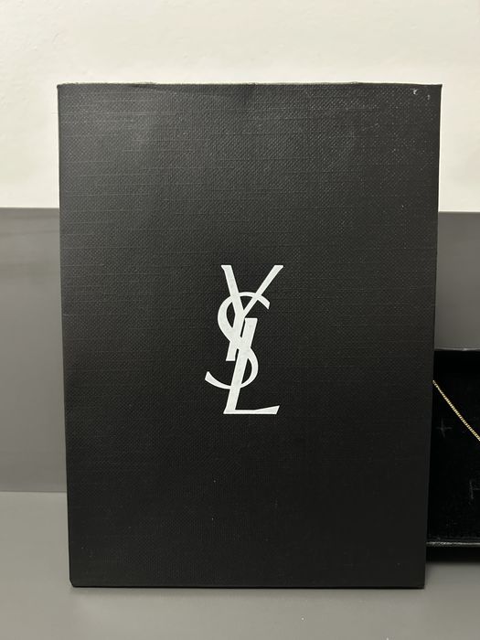 Lanț Saint Laurent Auriu Cu Pandantiv Logo YSL