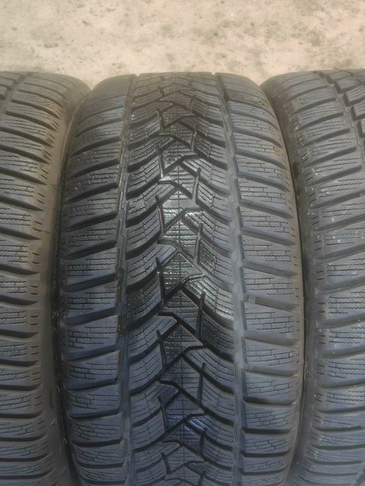 Зимни гуми DUNLOP 225/40/18
