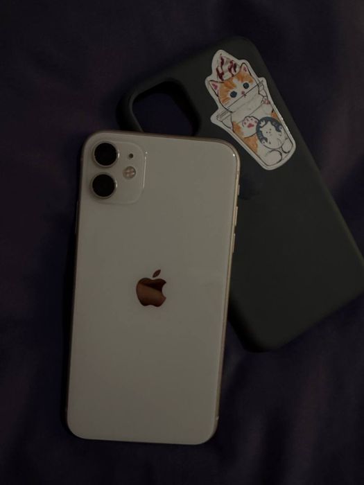 Продам iPhone 11  128гю