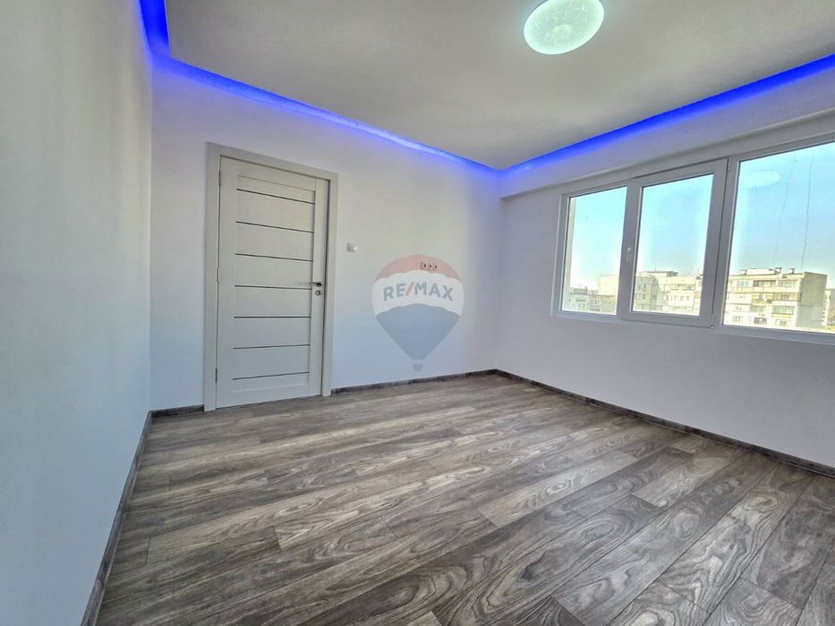 Продава се Двустаен апартамент в Варна, Владислав Варненчик - 65 кв.м за 1059 €/кв.м - Снимка #8