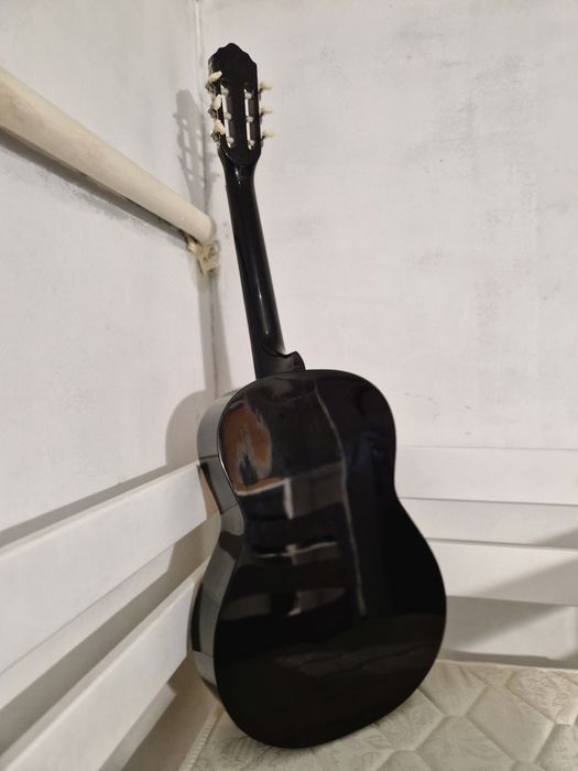 Гитара классическая