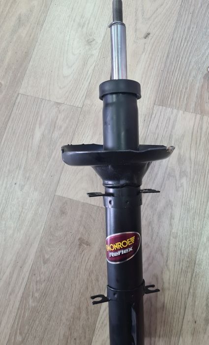 Продам амортизатор VW