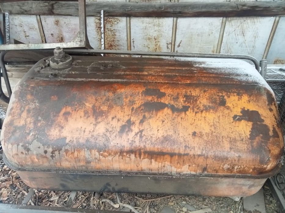 Бак 300 л сатылады