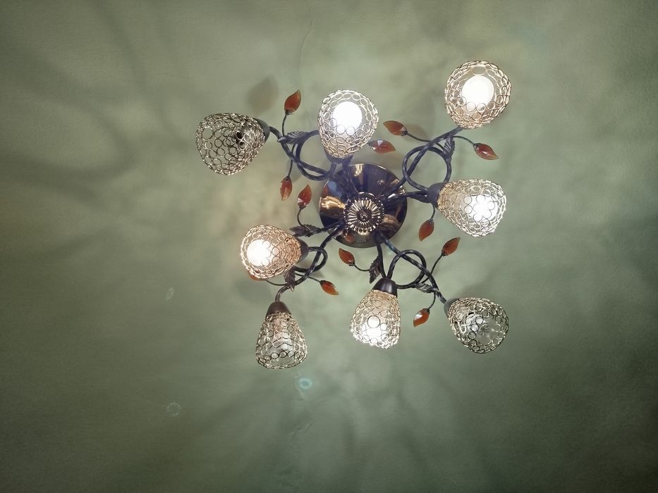 Candelabru cu 8 brațe + aplică 2 becuri