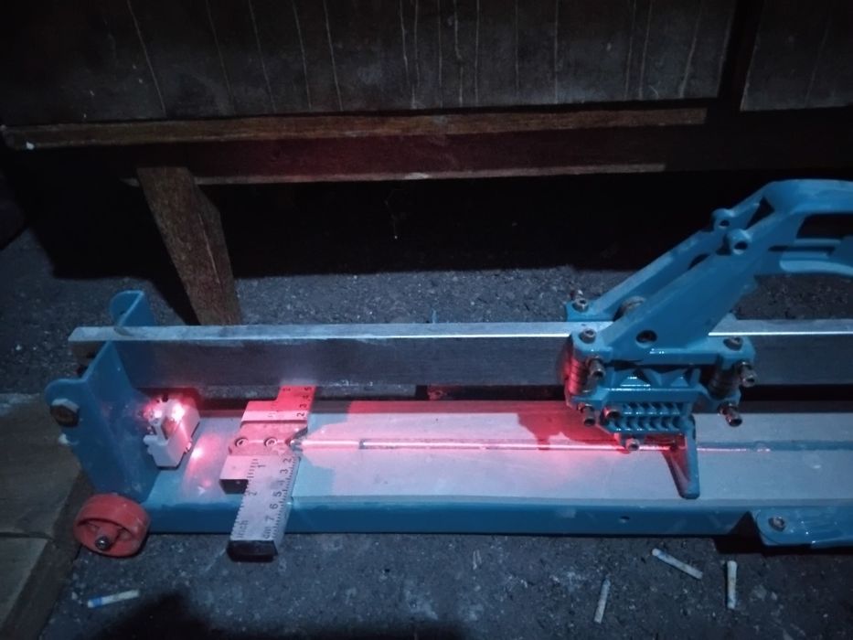 Плиткорез продам. Состояние идеальное