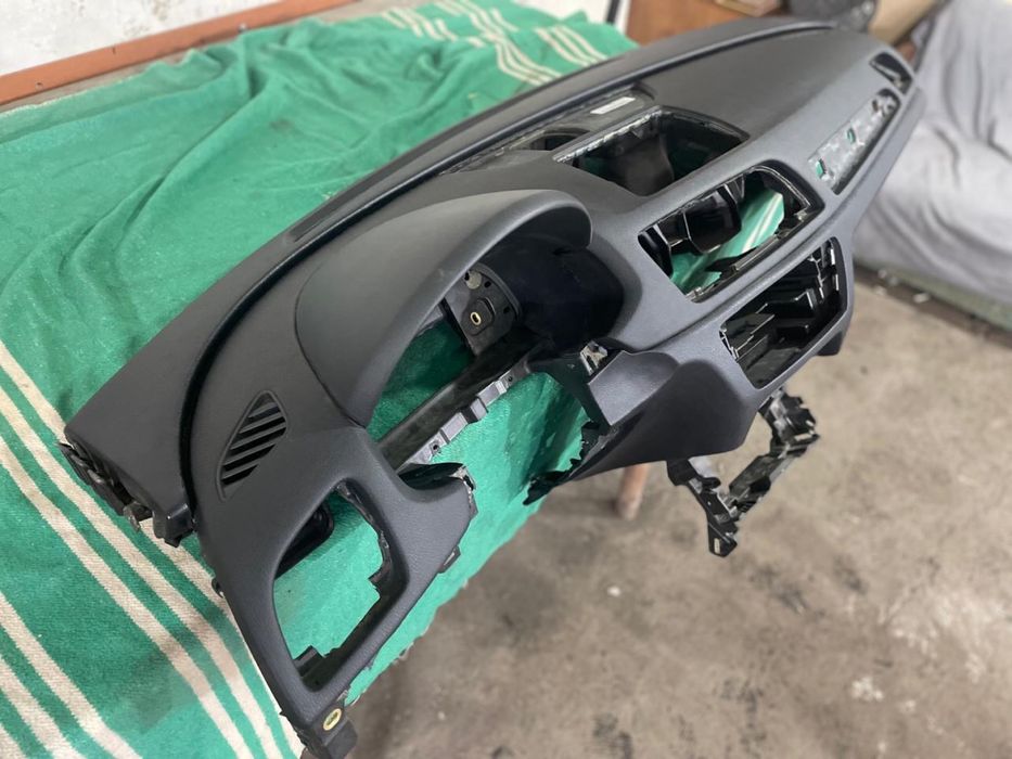 Торпеда Audi Q3.