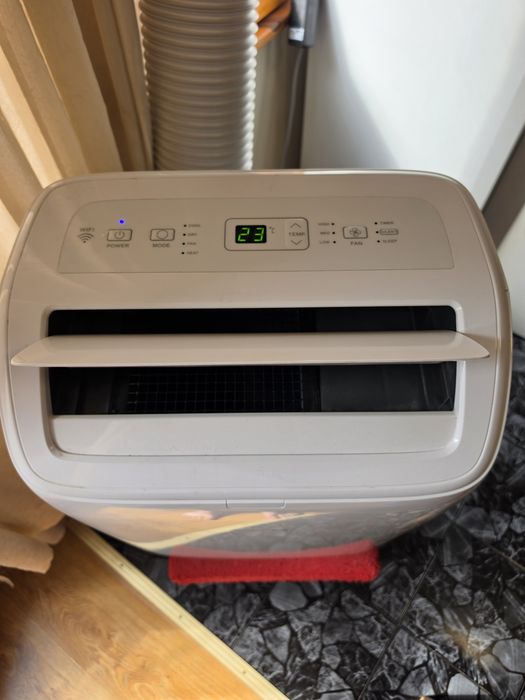 Мобилен климатик Hisense APH09QC