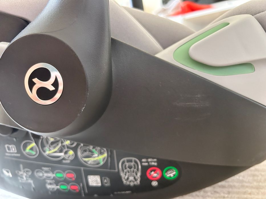 Cybex Cloud G i-size Plus